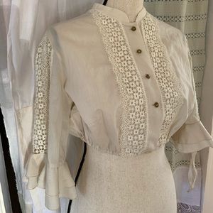 Antique white cotton crop top lace Vintage